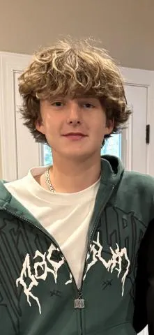Medium shot of Jonah Harrington 