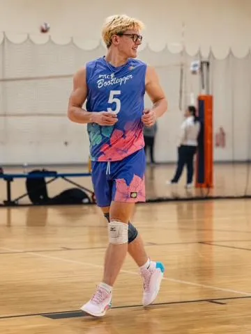 Photo of Miles Lesher (#5) on court at Pace Bootlegger tournament